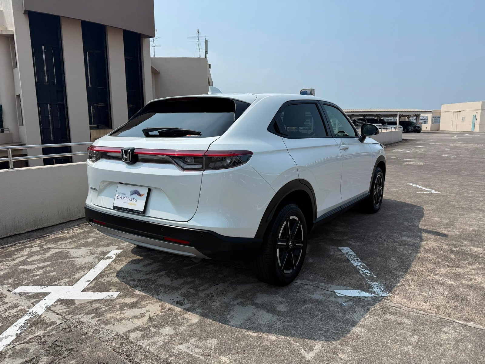 Honda Vezel 1.5G photo 2